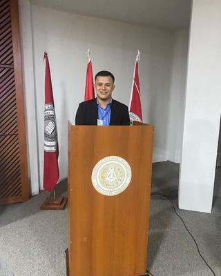 Alberto González